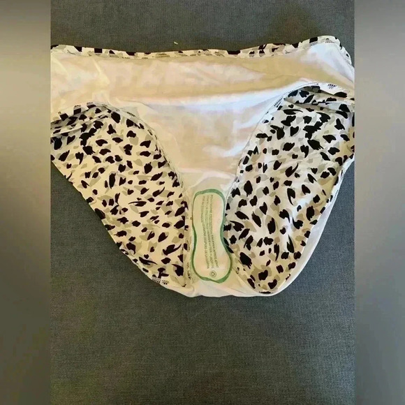 Woman’s Freshwater Twist Front High Waist Plus Size Bikini Bottom Size XXL - Picture 8 of 9